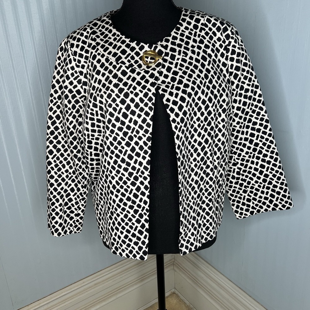 Charter Club White Black Snakeskin print toggle close jacket Size Lg